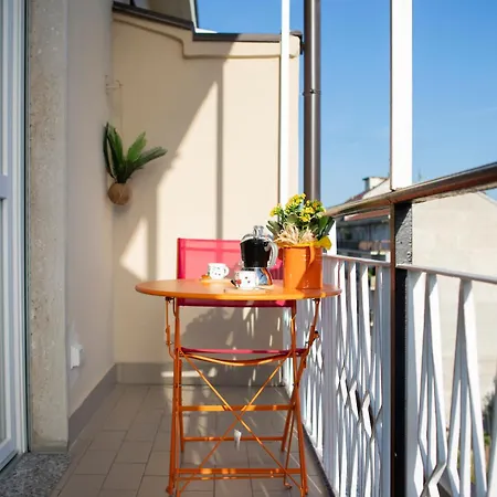 Magic Apartment *